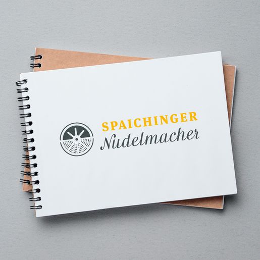 Spiralgebundenes Notizbuch mit Aufschrift 'Spaichinger Nudelmacher' 